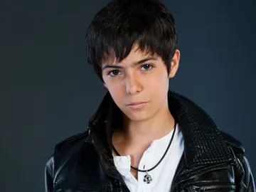 Alejandro Flores Alejandro Flores