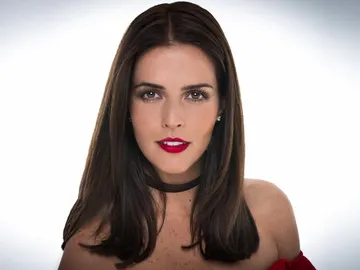 Claudia Álvarez es ISABEL MONTALBÁN Claudia Álvarez es ISABEL MONTALBÁN