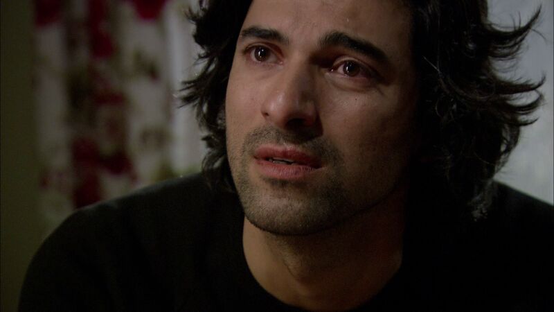Fatmagül da una bofetada a Kerim