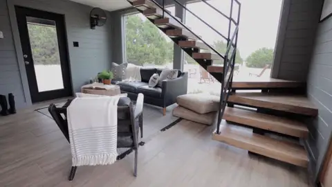 Convierten una cabaña de 70 metros en un loft de lujo Convierten una cabaña de 70 metros en un loft de lujo