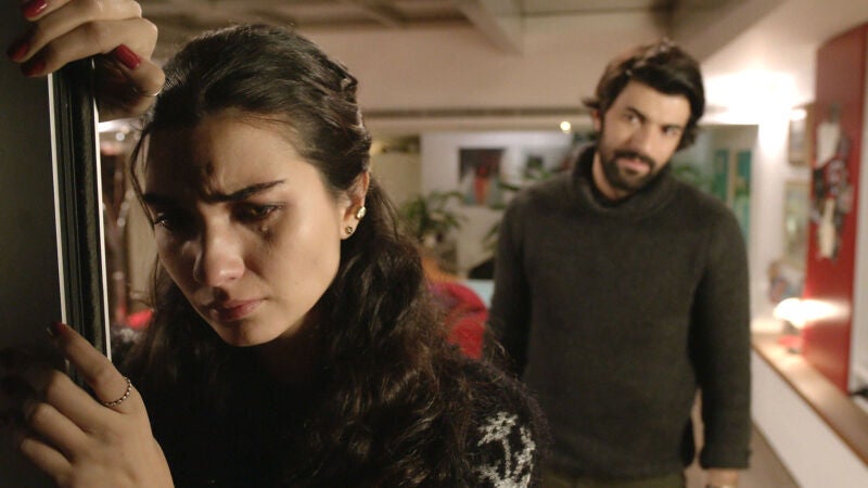 <p>Elif, cómplice sin saber de los delitos de su padre</p>