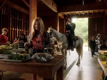 Lucifer enseña a los pequeños delincuentes a traficar Lucifer enseña a los pequeños delincuentes a traficar