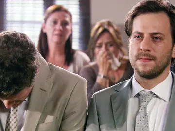 El juicio final en 'Fatmagül': la sentencia del juez contra los Yasaran El juicio final en 'Fatmagül': la sentencia del juez contra los Yasaran