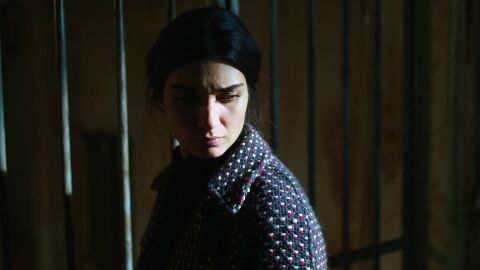 La Polic&iacute;a arresta a Elif