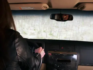 Un accidente de coche posiblemente mortal en 'Amor de contrabando' Un accidente de coche posiblemente mortal en 'Amor de contrabando'