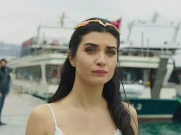 Ömar deja a Elif el día de su boda Ömar deja a Elif el día de su boda