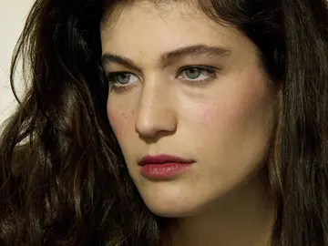 Bade: "Ezel me está engañando con Eysan" Bade: "Ezel me está engañando con Eysan"