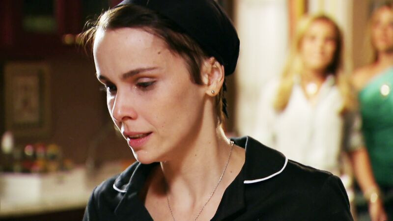 Nina se reencuentra con su madrastra Carmina