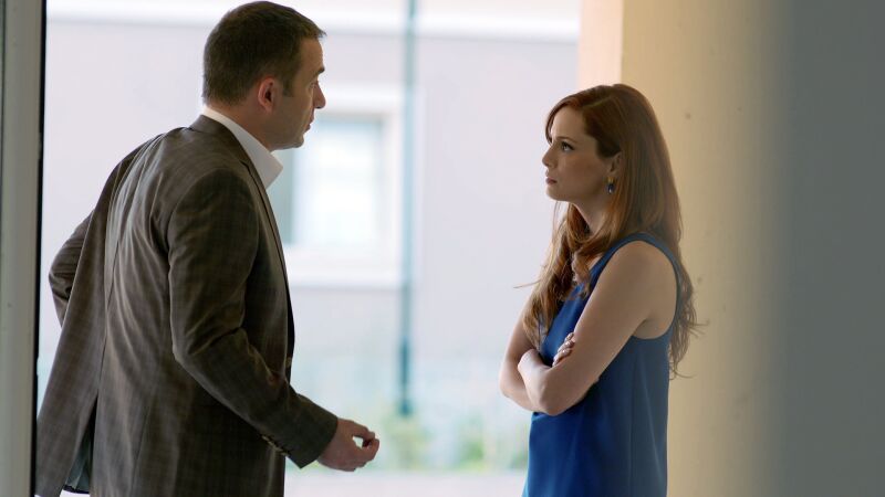 Yaman pilla a Faruk pidiéndole un favor a Ender 