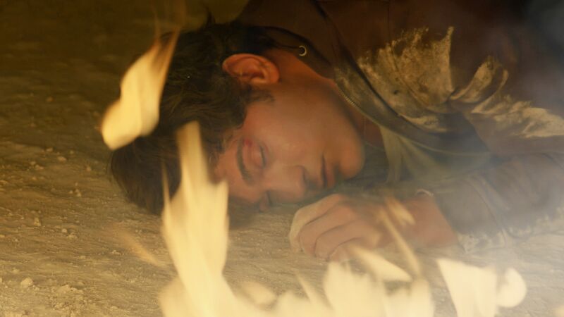 Yaman, a punto de morir quemado tras recibir una paliza