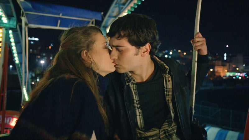 Yaman y Mira por fin dan el paso más esperado: 