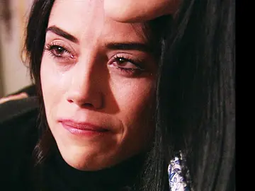 Sila tiene un ataque de celos por Zeynep Sila tiene un ataque de celos por Zeynep