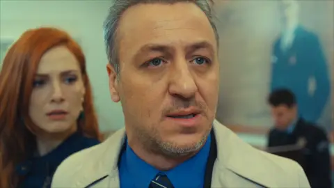 Selim, amenazado Medcezir