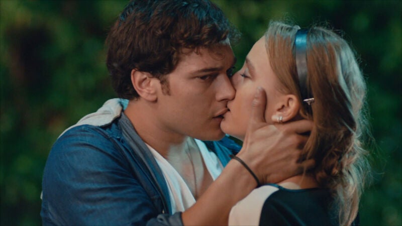 El beso sin amor de Yaman y Mira