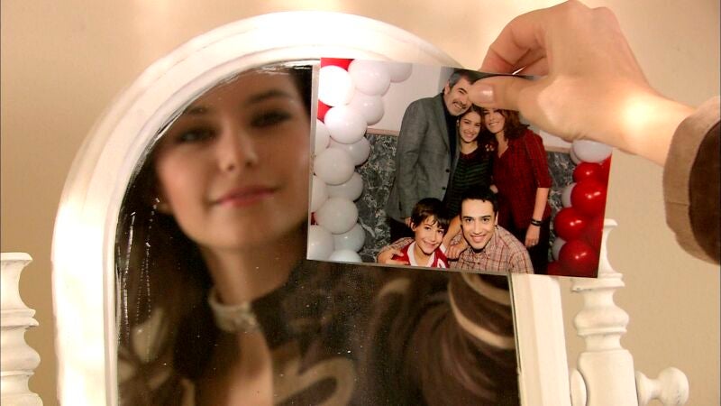 Bither sospecha de las intenciones de Mademoiselle