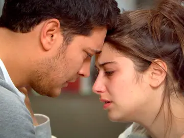 Emir y Feriha vuelven a encontrarse tras el secuestro Emir y Feriha vuelven a encontrarse tras el secuestro