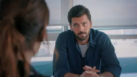 Ali se declara a Zeynep: "Estoy enamorado de ti" Ali se declara a Zeynep: "Estoy enamorado de ti"