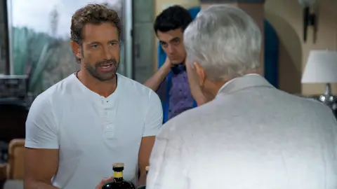Ernesto Rey Mi marido tiene más familia