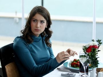 Hazal Kaya en 'El secreto de Feriha' Hazal Kaya en 'El secreto de Feriha'
