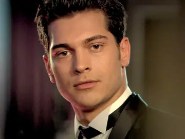 Feriha y Emir se reencuentran Feriha y Emir se reencuentran