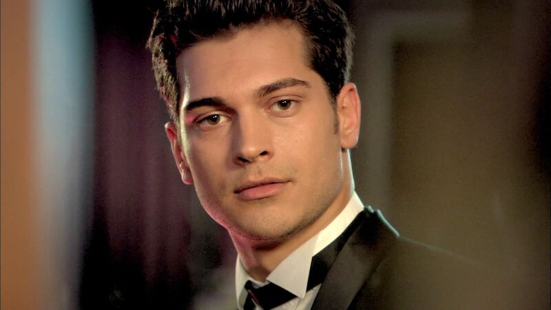 Feriha y Emir se reencuentran