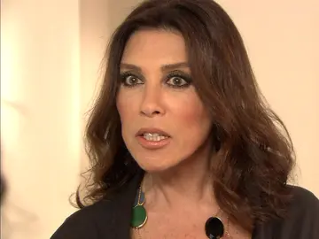 Fatma suplica a Bihter que su aventura no salga a la luz Fatma suplica a Bihter que su aventura no salga a la luz