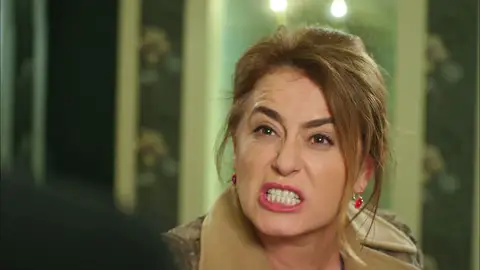 Fazilet se enfrenta a Sinan por la fama de Ece momento destacado
