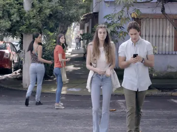 Un cruce casual Un cruce casual