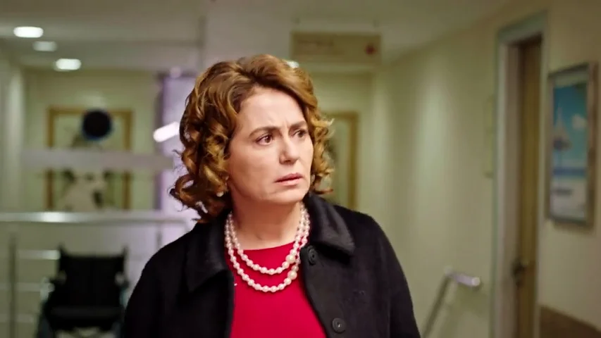 Selin sabe quién es el verdadero padre del hijo de Ece Selin sabe quién es el verdadero padre del hijo de Ece
