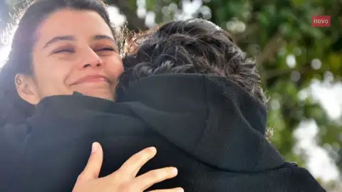 Beren Saat, protagonista de 'Amor prohibido' y 'Fatmagül', celebra su 36 cumpleaños Beren Saat, protagonista de 'Amor prohibido' y 'Fatmagül', celebra su 36 cumpleaños