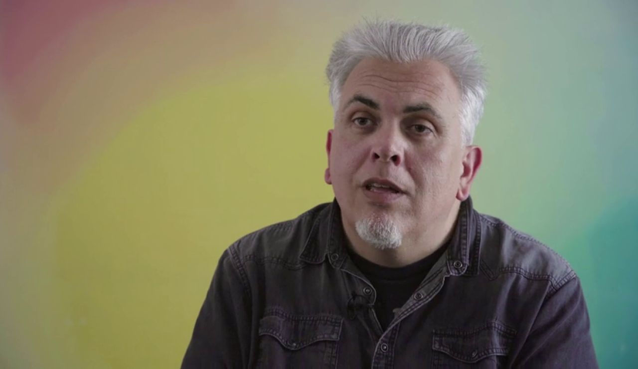 Toni Bestard, habla de 'Background': "Es una historia común en un univierso peculiar"