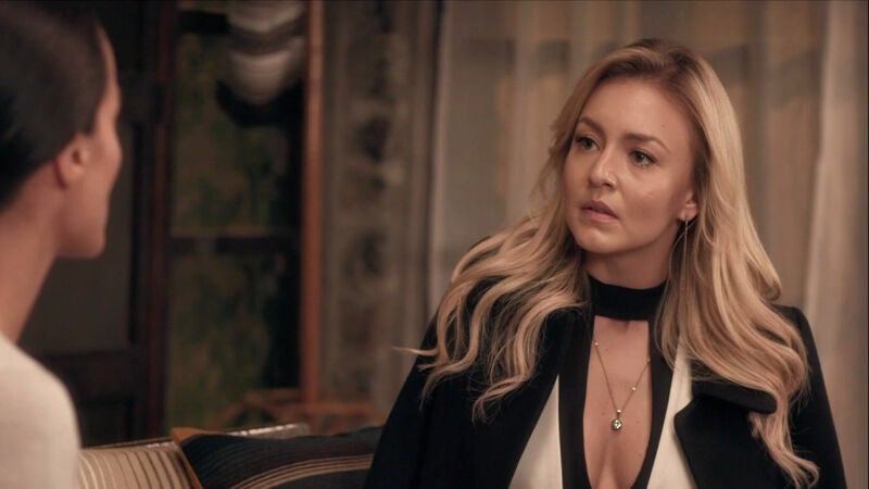 La ínquietante conversación entre Lucía y la mujer del Chino Valdés