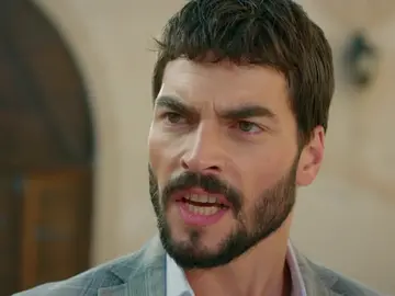 Miran: "Abuela, aquí te traigo a mi futura esposa" Miran: "Abuela, aquí te traigo a mi futura esposa"