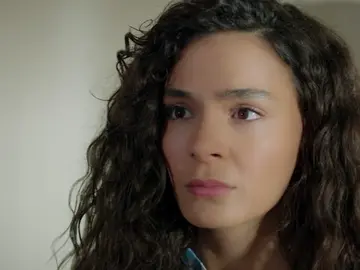 Miran prohíbe a Reyyan volver a ver a su familia Miran prohíbe a Reyyan volver a ver a su familia
