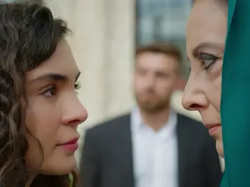 Azize planea derramar la sangre de los Sadoglu Azize planea derramar la sangre de los Sadoglu