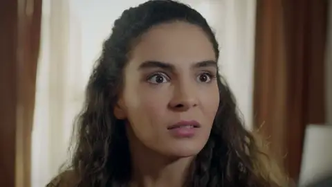 Reyyan: "Yo no soy tu esclava, sólo soy tu esposa" Reyyan: "Yo no soy tu esclava, sólo soy tu esposa"