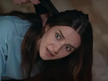 Vedat consigue engañar a Tahir y secuestrar a Nefes Vedat consigue engañar a Tahir y secuestrar a Nefes