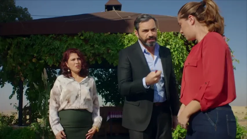 Yaren se convierte en la enemiga de su propia familia