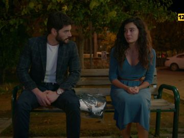 El domingo en 'Hercai', Miran, desesperado por recuperar la confianza de Reyyan