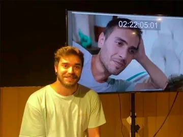 Alejandro Moreno, la voz en castellano de Tahir Kaleli en 'Fugitiva': "Lo que más me gusta de él es la sensación que transmite de verdad" Alejandro Moreno, la voz en castellano de Tahir Kaleli en 'Fugitiva': "Lo que más me gusta de él es la sensación que transmite de verdad"