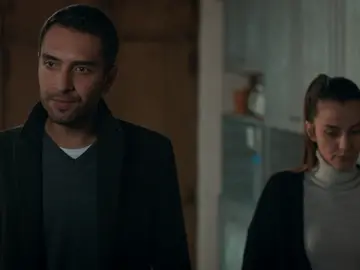 Nefes y Tahir se reencuentran Nefes y Tahir se reencuentran