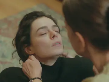 La debilidad de Bahar desata el lado más maternal de Hatice ante los ojos de Sirin La debilidad de Bahar desata el lado más maternal de Hatice ante los ojos de Sirin