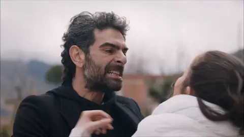 Vedat se cruza con Nefes Fugitiva