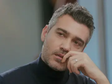 Piril pone a prueba la fidelidad de Sarp: “Anoche soñé que Bahar y los niños estaban vivos” Piril pone a prueba la fidelidad de Sarp: “Anoche soñé que Bahar y los niños estaban vivos”