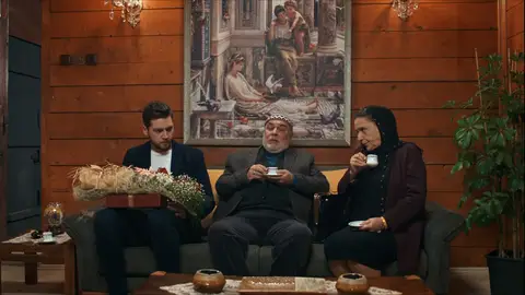 Saniye, Osman y Murat Fugitiva