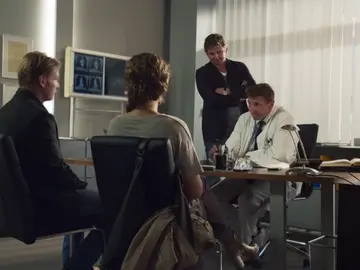 Gruber y Alexandre descubren que Katy tiene un tumor cerebral Gruber y Alexandre descubren que Katy tiene un tumor cerebral