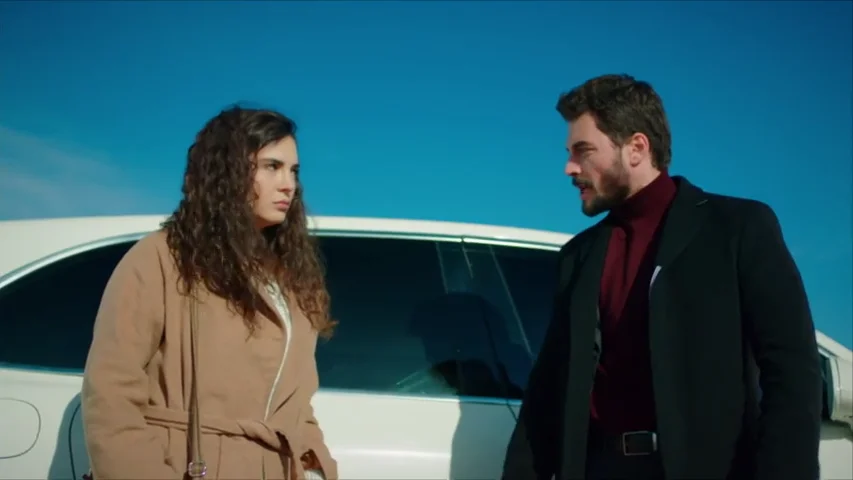 Reyyan se escapa para encontrar la verdad sobre su padre