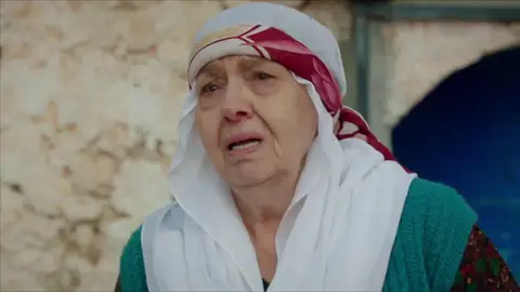 La noticia que Miran no esperaba: "Soy tu abuela" La noticia que Miran no esperaba: "Soy tu abuela"