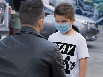 Nicolás en el taller de Pedro Nicolás en el taller de Pedro