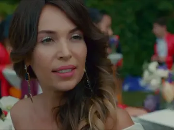 ¿Por qué la madre de Melissa se sorprende al conocer a Cennet? ¿Por qué la madre de Melissa se sorprende al conocer a Cennet?